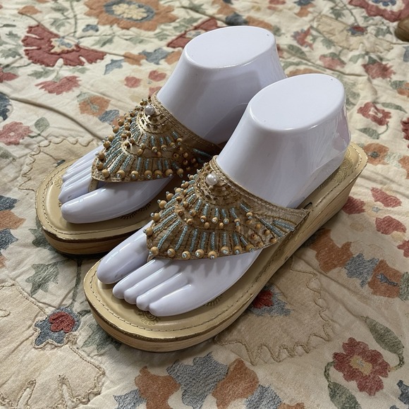 Skechers Shoes - Vtg Skechers Women's Somethin' Else Jaunt Beaded Wedge Thong 7 Sandals Y2K Beach